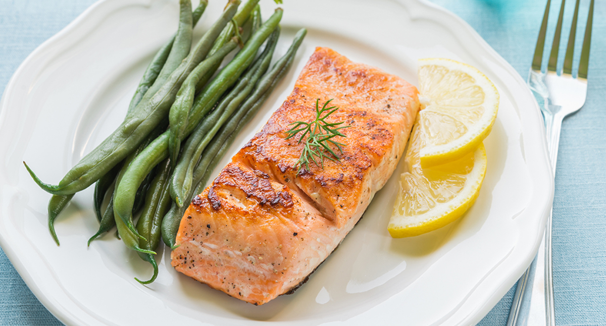 One Sheet Salmon with Honey Mustard & Green Beans