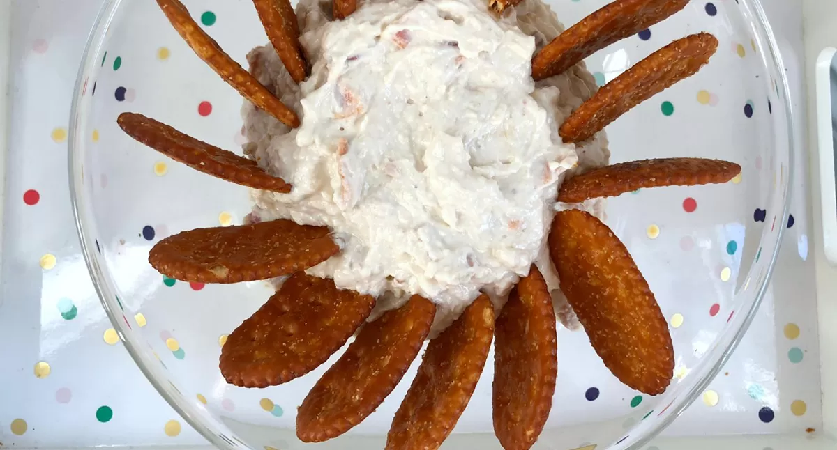 Bacon Blitz Cheddar Horseradish Dip