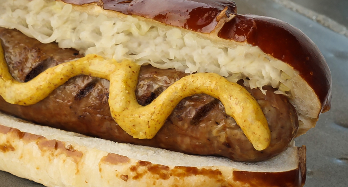 50-grilled-bratwurst