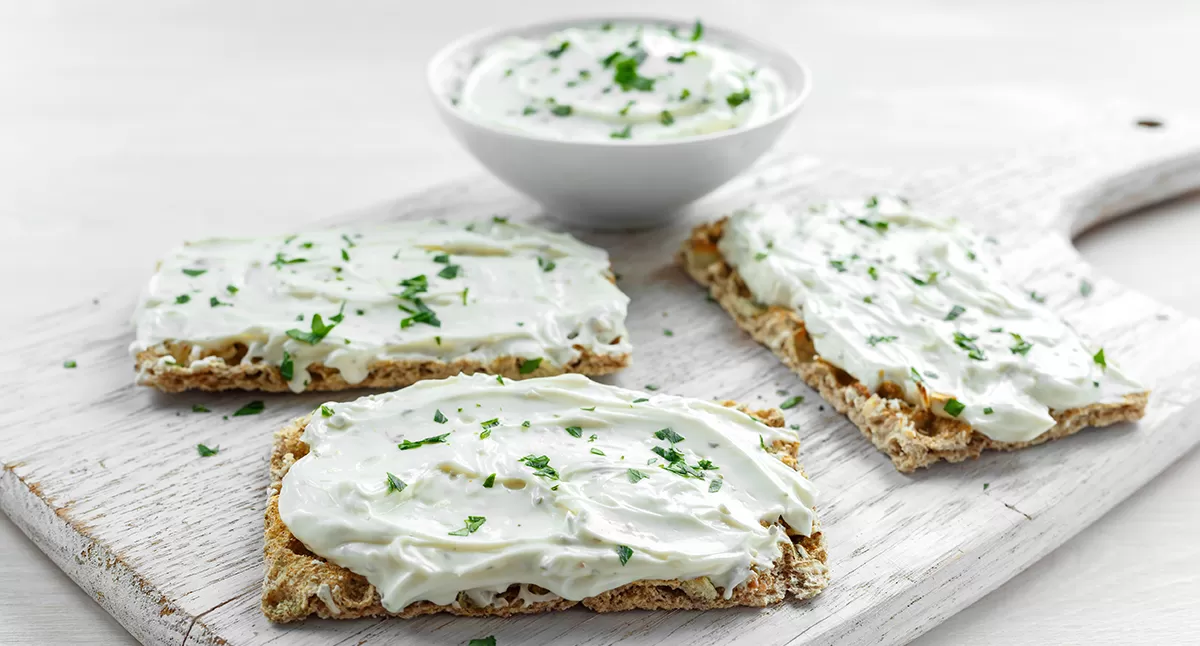 Horseradish Chive Dip