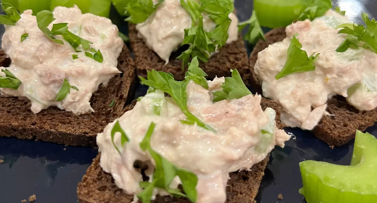 Horseradish Tuna Salad Bites